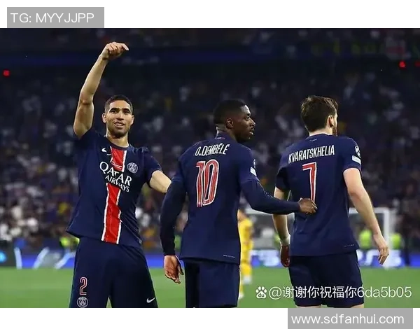 西甲激战巴黎圣日耳曼与波尔图战成平局引发全场惊呼
