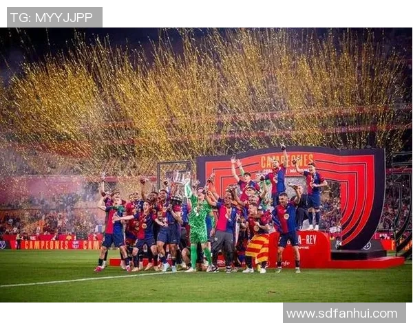 国王杯激战那不勒斯平巴萨补时争议进球引发全场沸腾