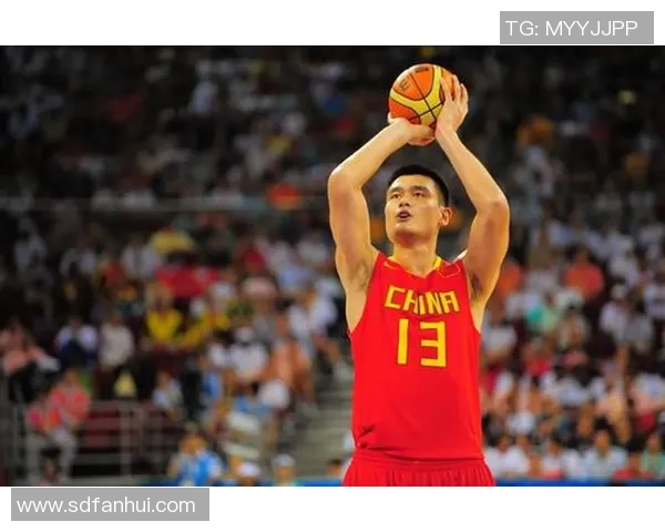 姚明在高分比赛中的精彩表现与篮球生涯的辉煌成就回顾