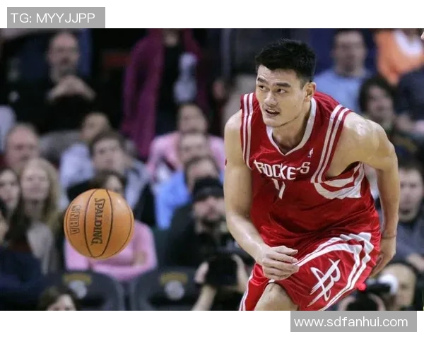 姚明的腿长比例揭秘如何影响他的篮球生涯与运动表现