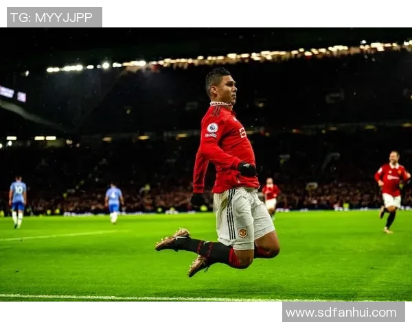 曼联在世界杯激战中逆转里昂补时进球点燃全场激情