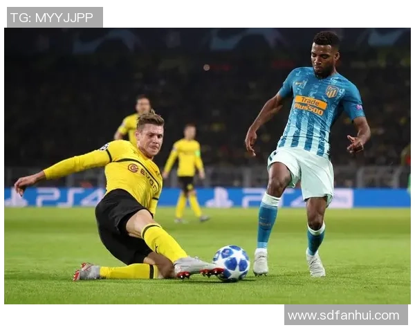 国王杯激战曼城大胜多特蒙德争议判罚引发全场热议