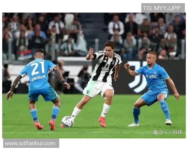 欧联杯精彩对决尤文图斯大胜那不勒斯引发争议判罚热议
