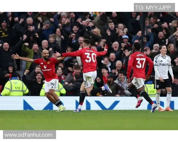 国王杯激战曼联逆转皇马4比3神奇扑救成比赛转折点 国王杯激战曼联逆转皇马4比3神奇扑救成比赛转折点