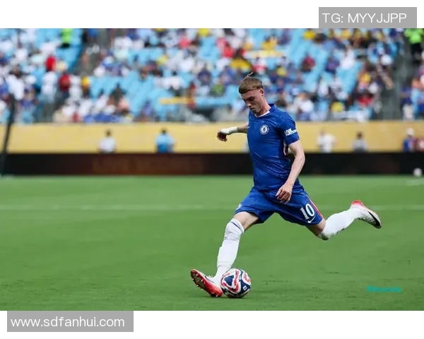 友谊赛精彩对决多特蒙德与本菲卡激战成平局补时进球引发全场狂欢 友谊赛精彩对决多特蒙德与本菲卡激战成平局补时进球引发全场狂欢