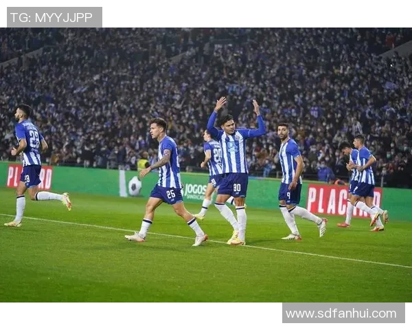 本菲卡狂胜波尔图四球大捷帽子戏法点燃全场激情 本菲卡狂胜波尔图四球大捷帽子戏法点燃全场激情