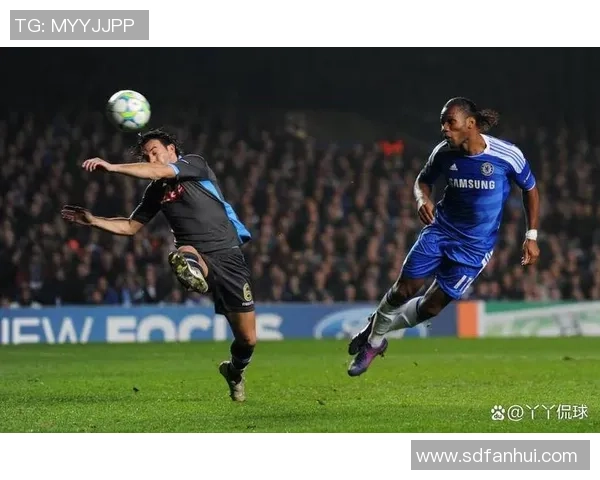 那不勒斯逆袭里昂5-1大胜赛场瞬间引发热烈反响与数据分析