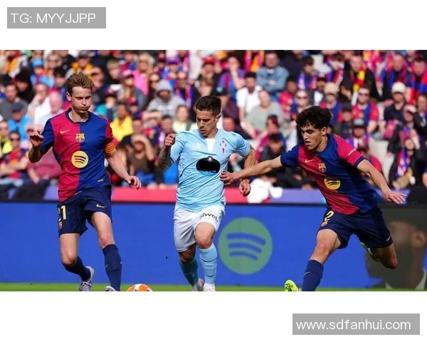 切尔西友谊赛惊险逆转巴萨四比三争议判罚引发全场热议