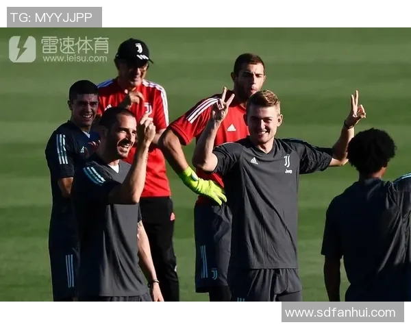 世界杯精彩对决尤文图斯与里昂战成平局战术分析与绝杀瞬间回顾