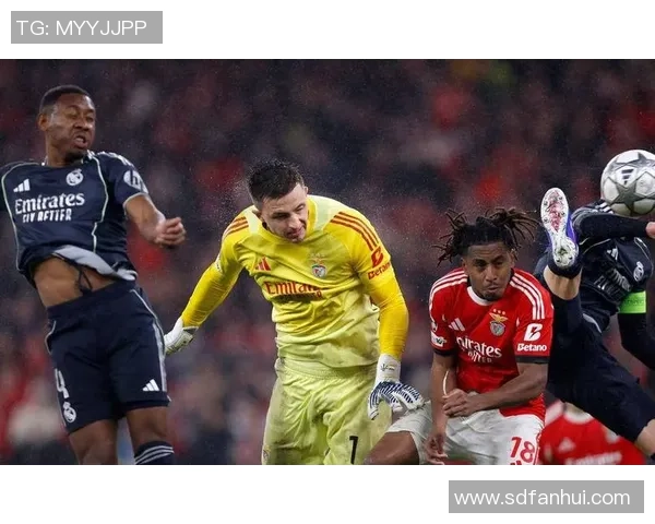 本菲卡逆转AC米兰夺冠瞬间引爆全场激情战报解析